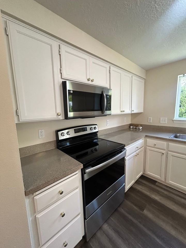 4305 San Francisco Dr Ne - Photo 6 of 24