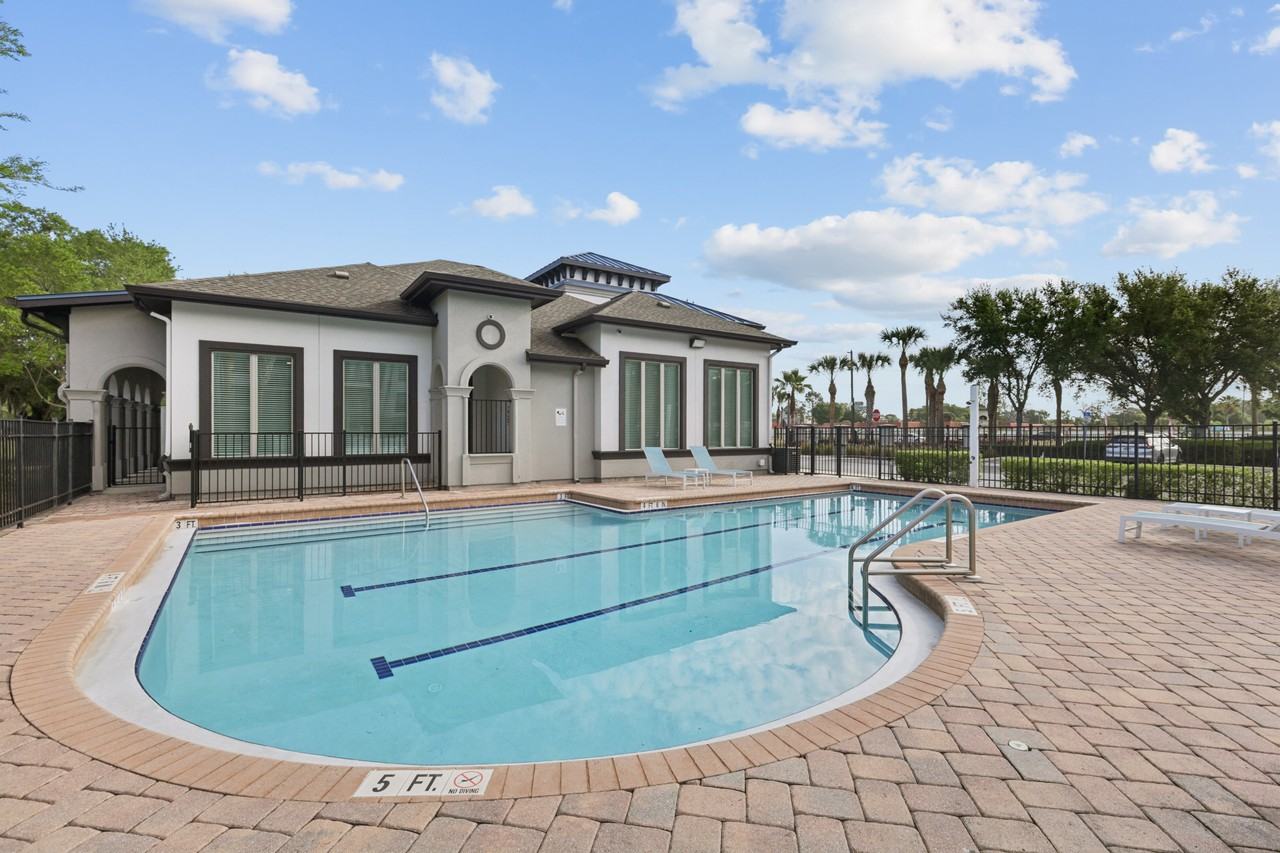 Sawgrass Creek - Photo 4 of 28