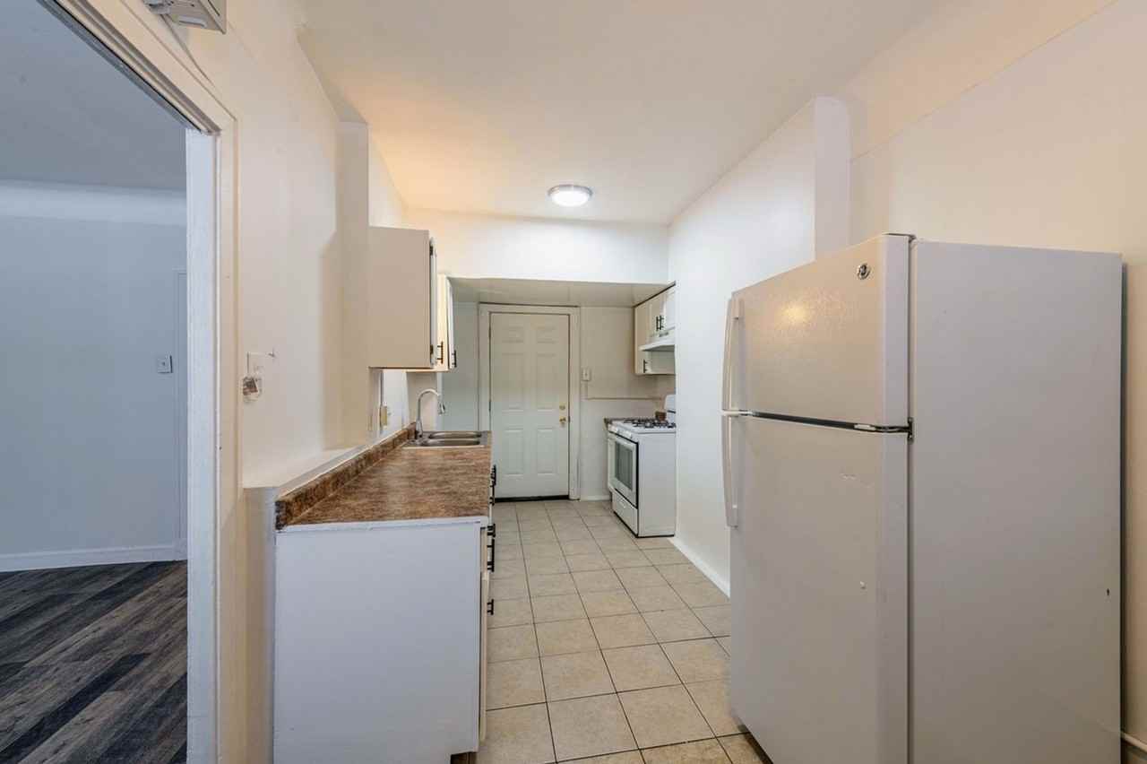 3302 Kenilworth Ave - Photo 3 of 50
