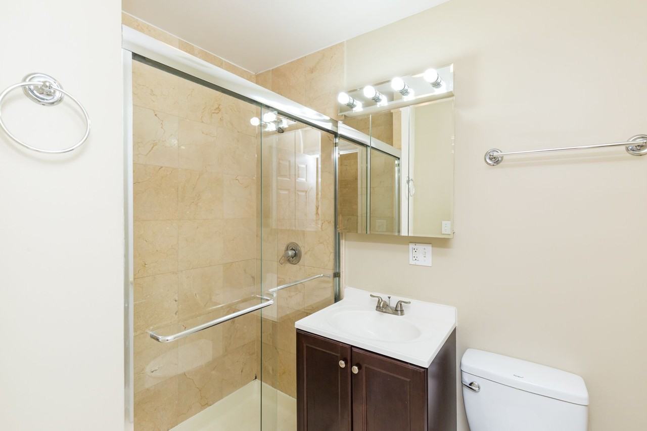 Greenleaf - Photo 6 of 12
