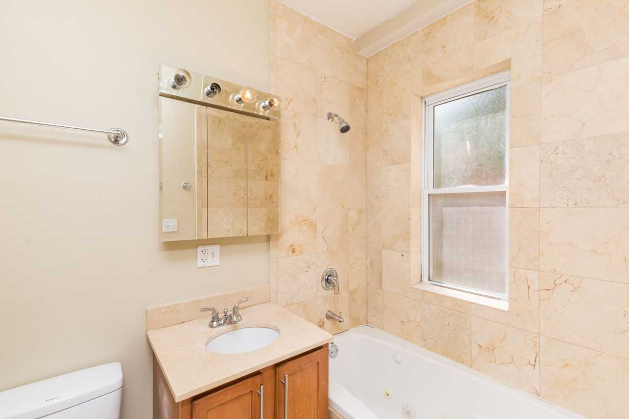 Greenleaf - Photo 7 of 12