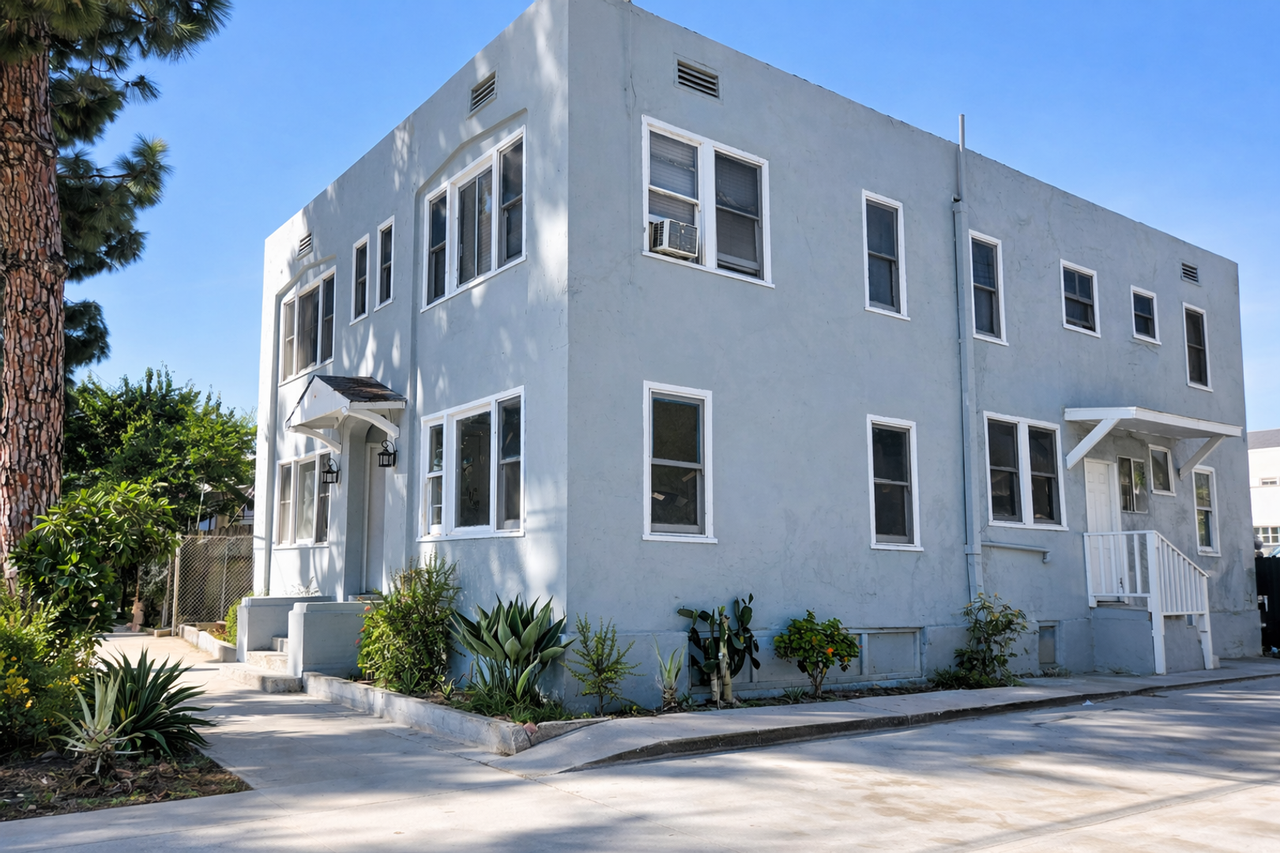 Pine - Photo 6 of 12