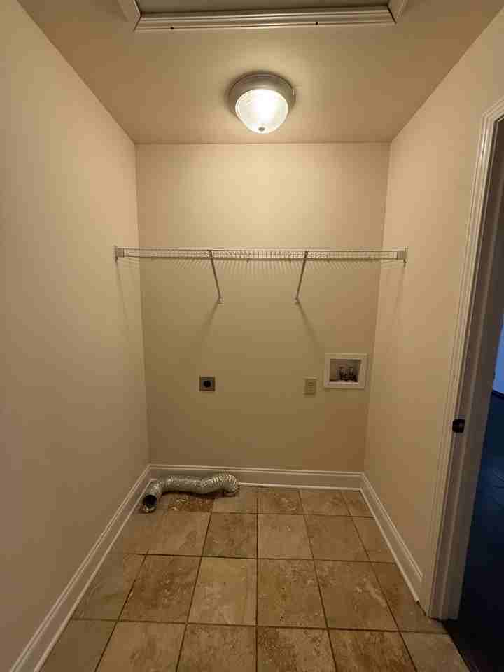 6214 Helen St - Photo 7 of 18