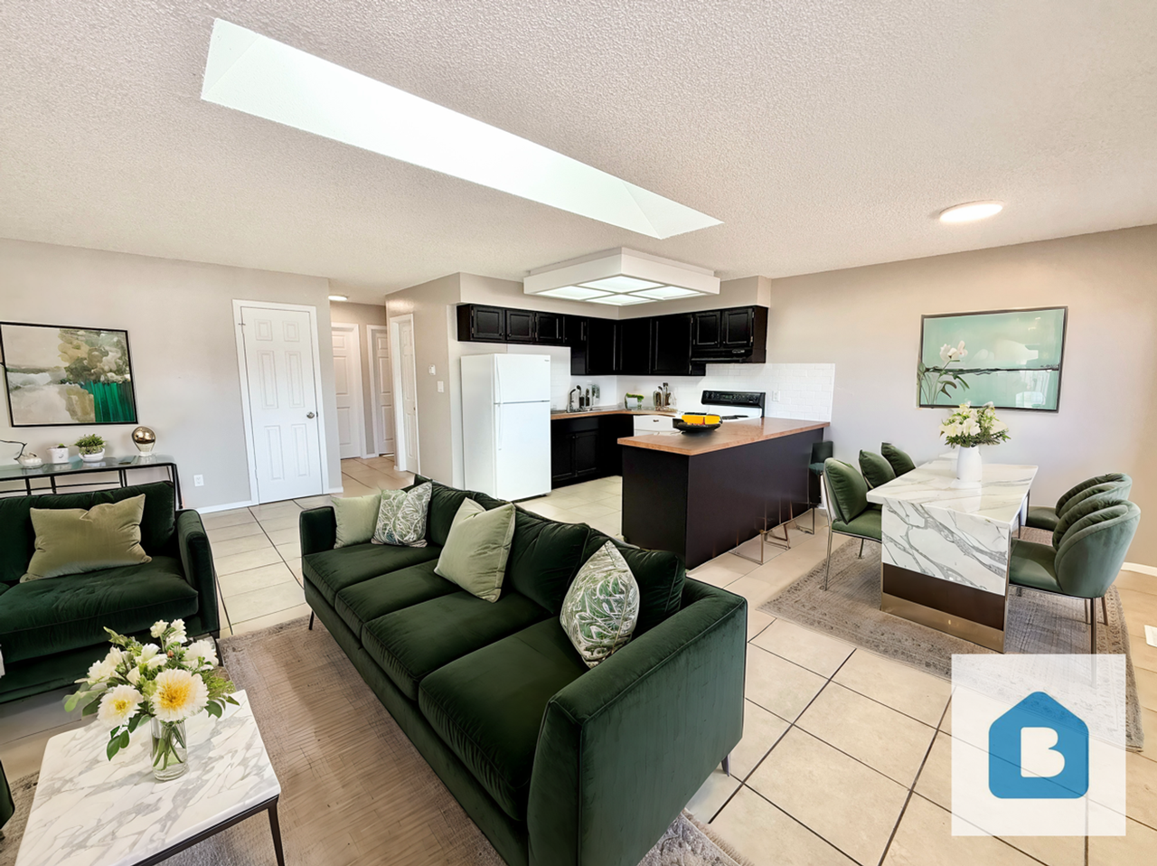 918-922 Teal Ct. - Photo 4 of 6