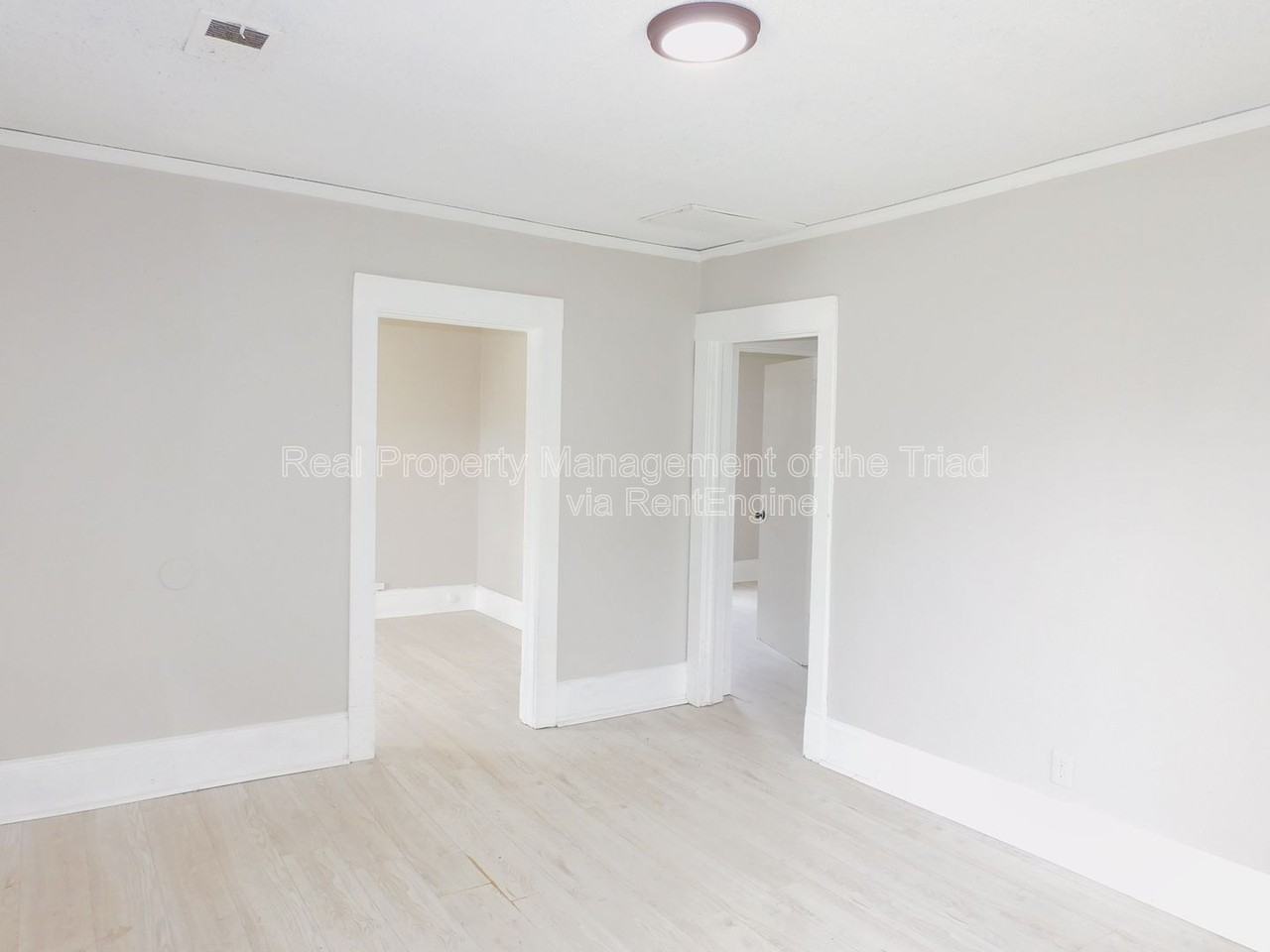 1217 Pearson Pl - Photo 3 of 23