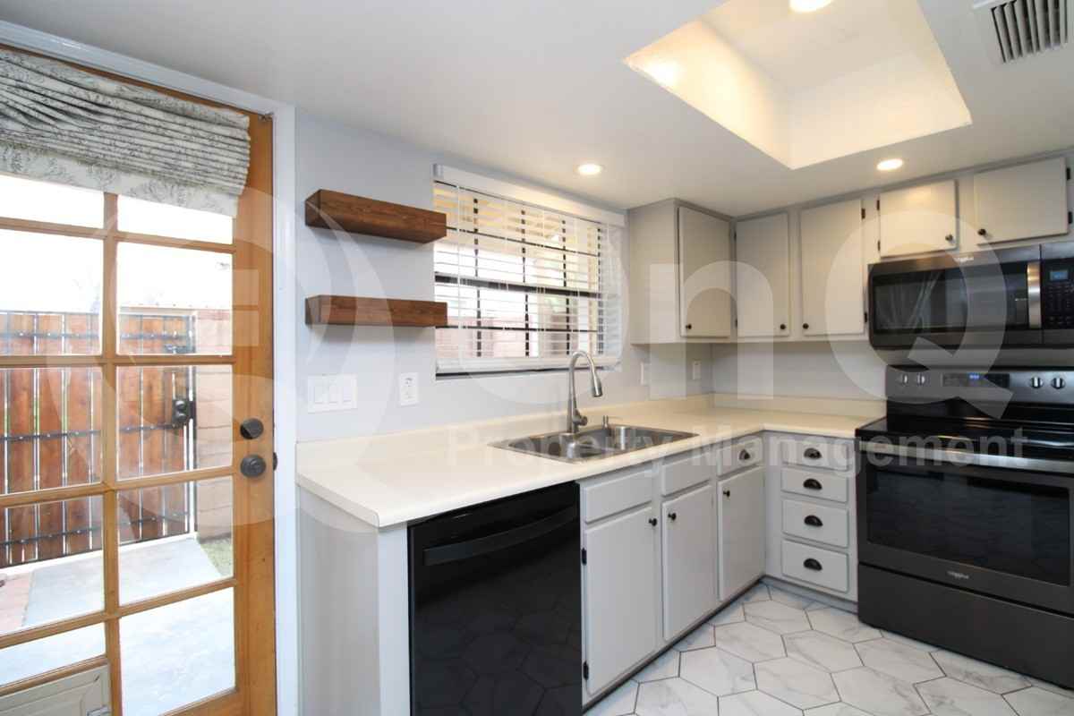 4850 E Kachina Trl #3 - Photo 4 of 23