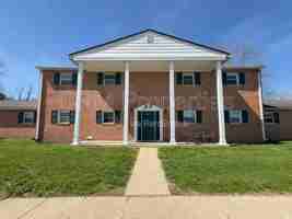 featured image of 1410 E Jefferson St #10