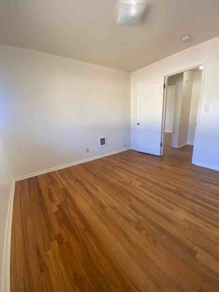 Joan Apartments - Photo 6 of 17