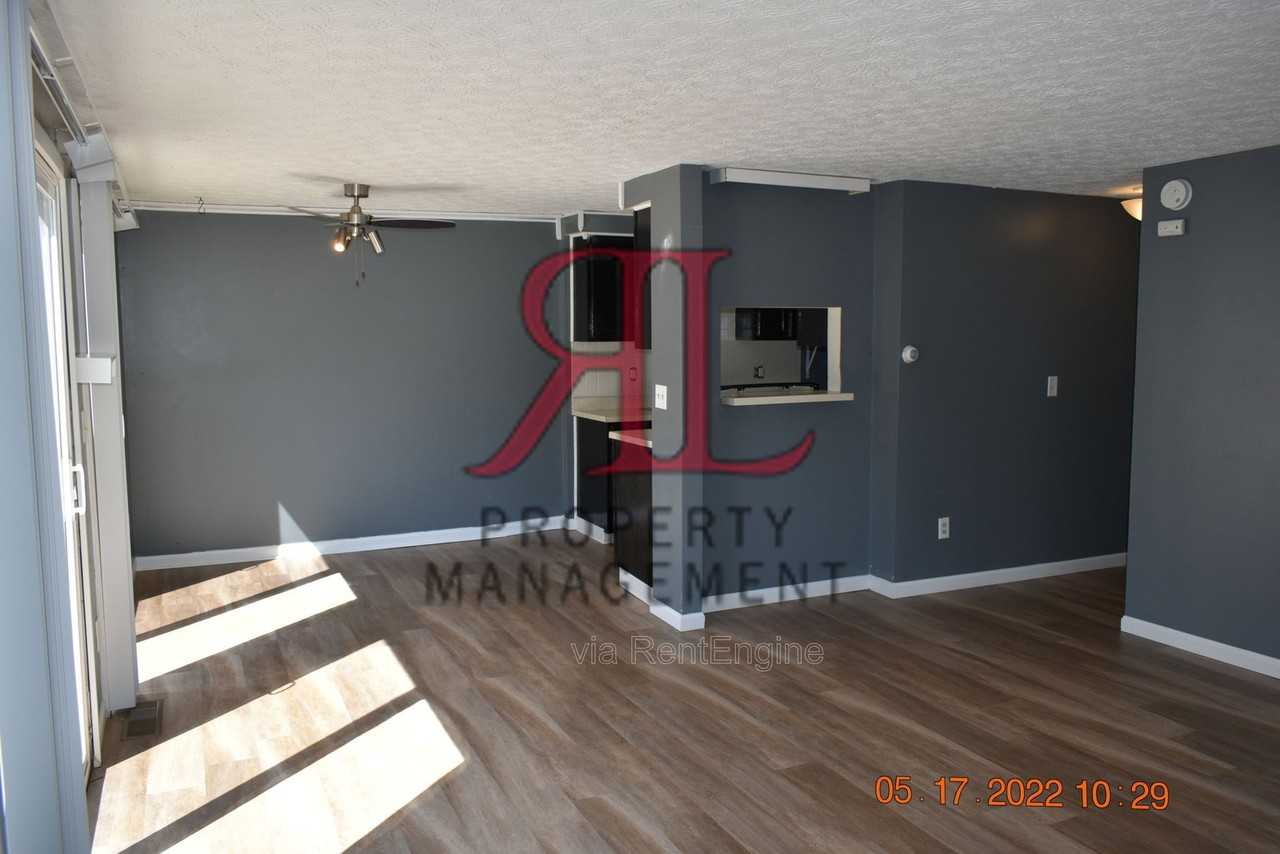 2501 Burgandy Ln - Photo 6 of 41