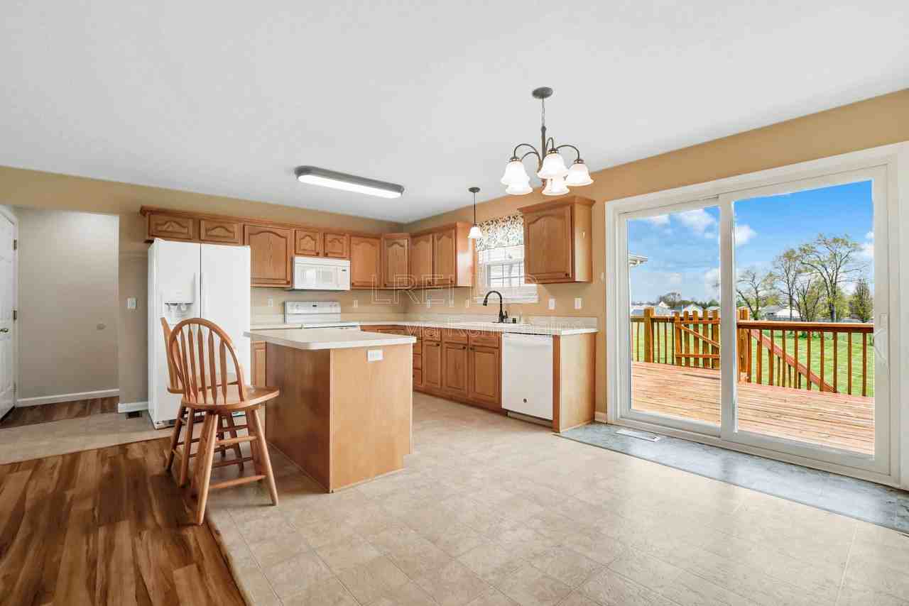 414 Watkins Glen Way - Photo 3 of 18