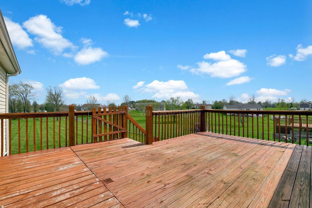 414 Watkins Glen Way - Photo 4 of 18