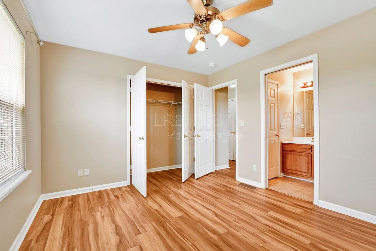 414 Watkins Glen Way - Photo 7 of 18