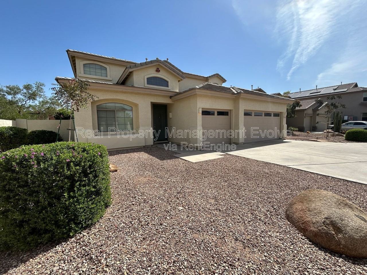 9707 S 45th Ave - Photo 4 of 50