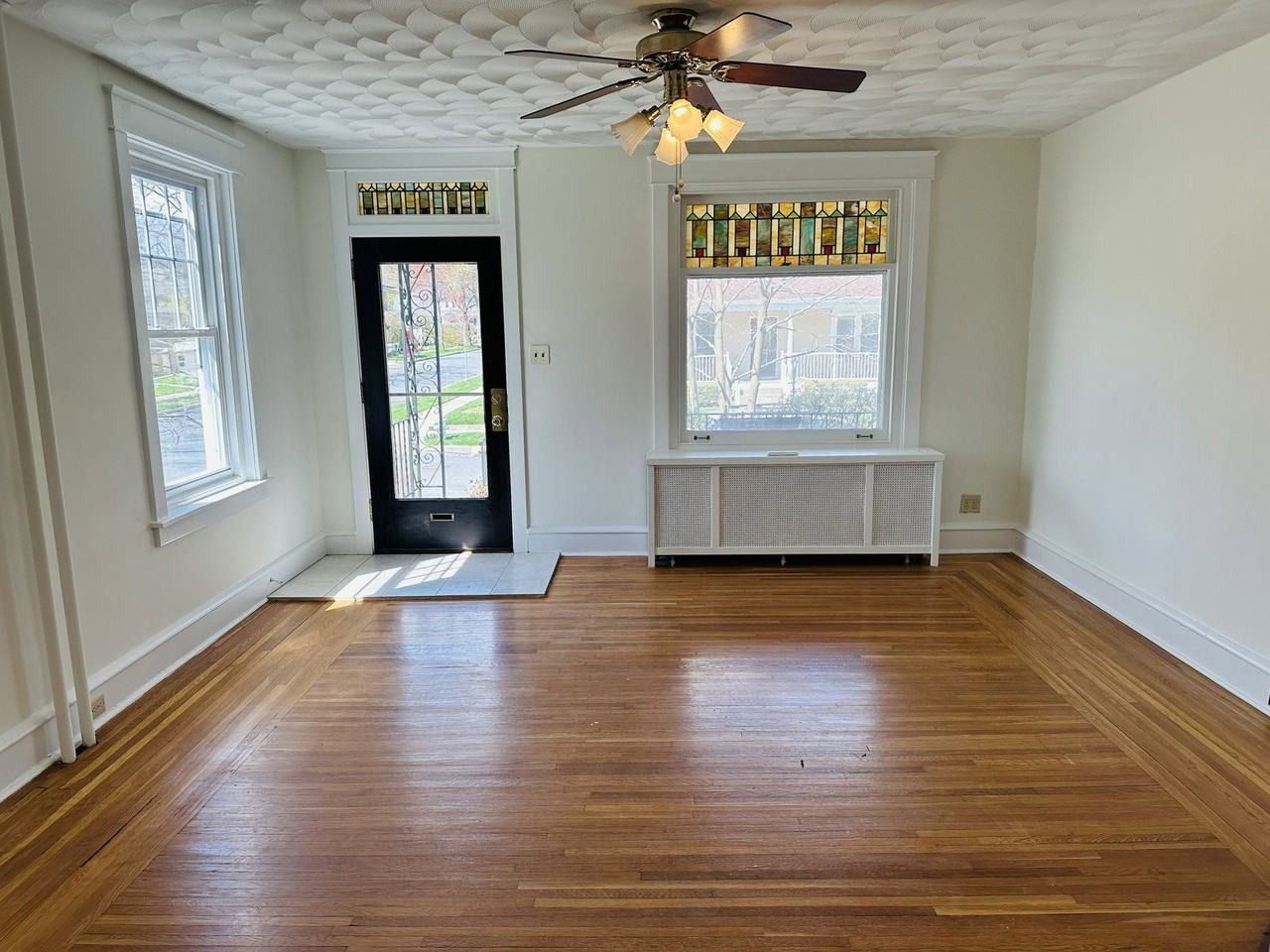 1258 Girard Ave - Photo 6 of 24