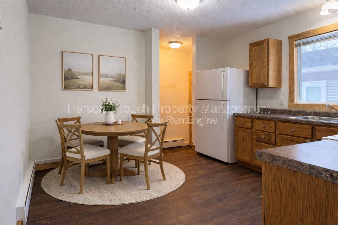 611 2nd Ave W - Photo 3 of 18