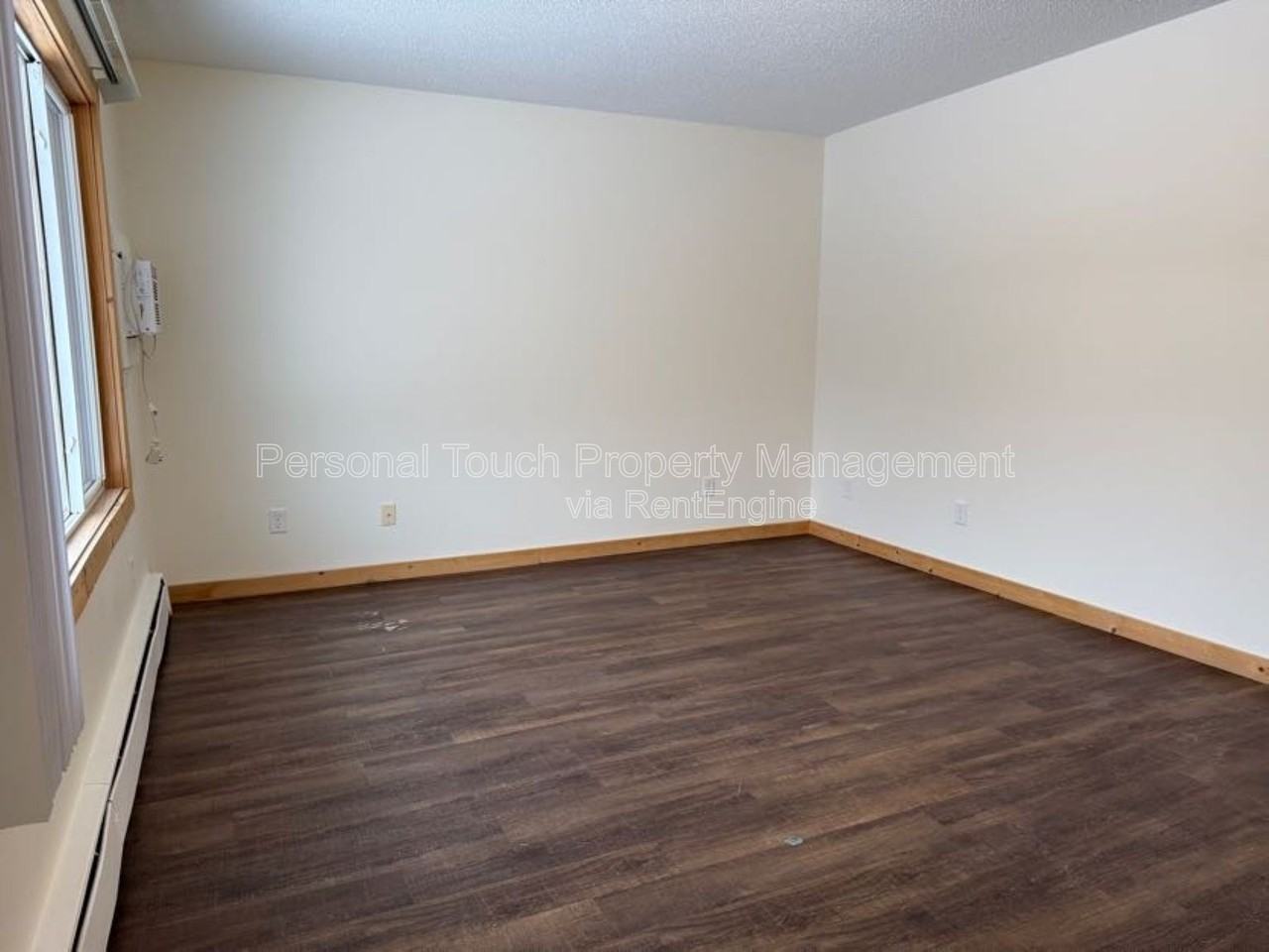 611 2nd Ave W - Photo 7 of 18