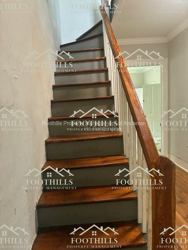 319 B St - Photo 7 of 14