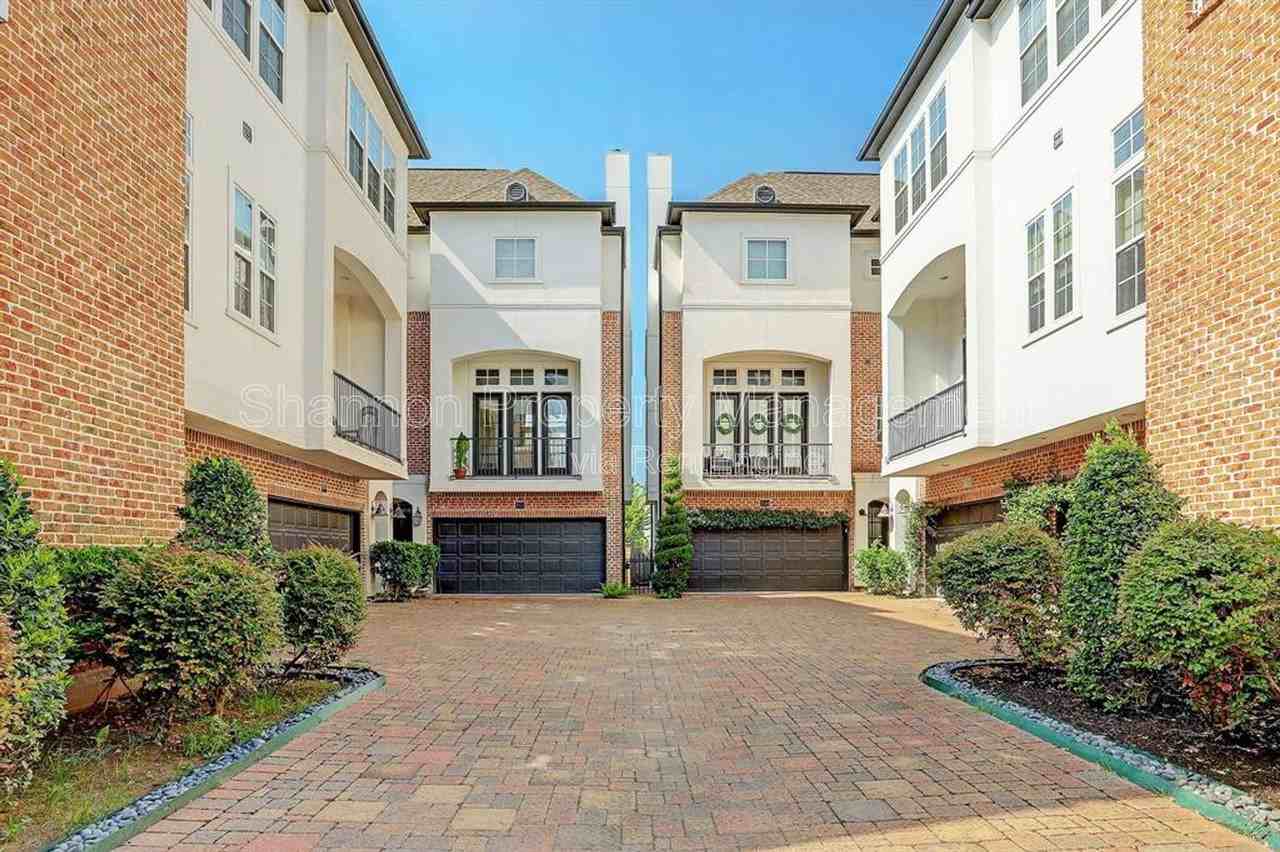 5108 Larkin St - Photo 2 of 20