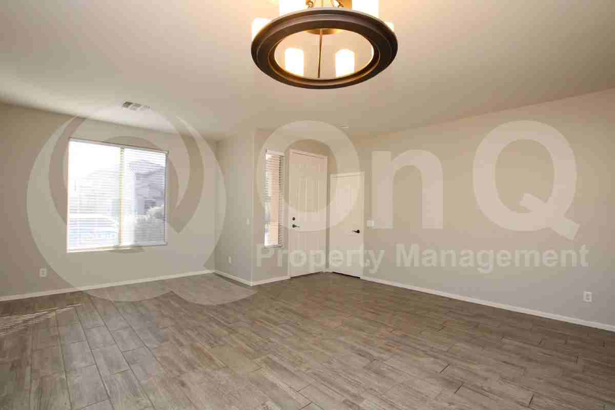 4836 E Thunderbird Dr - Photo 5 of 20