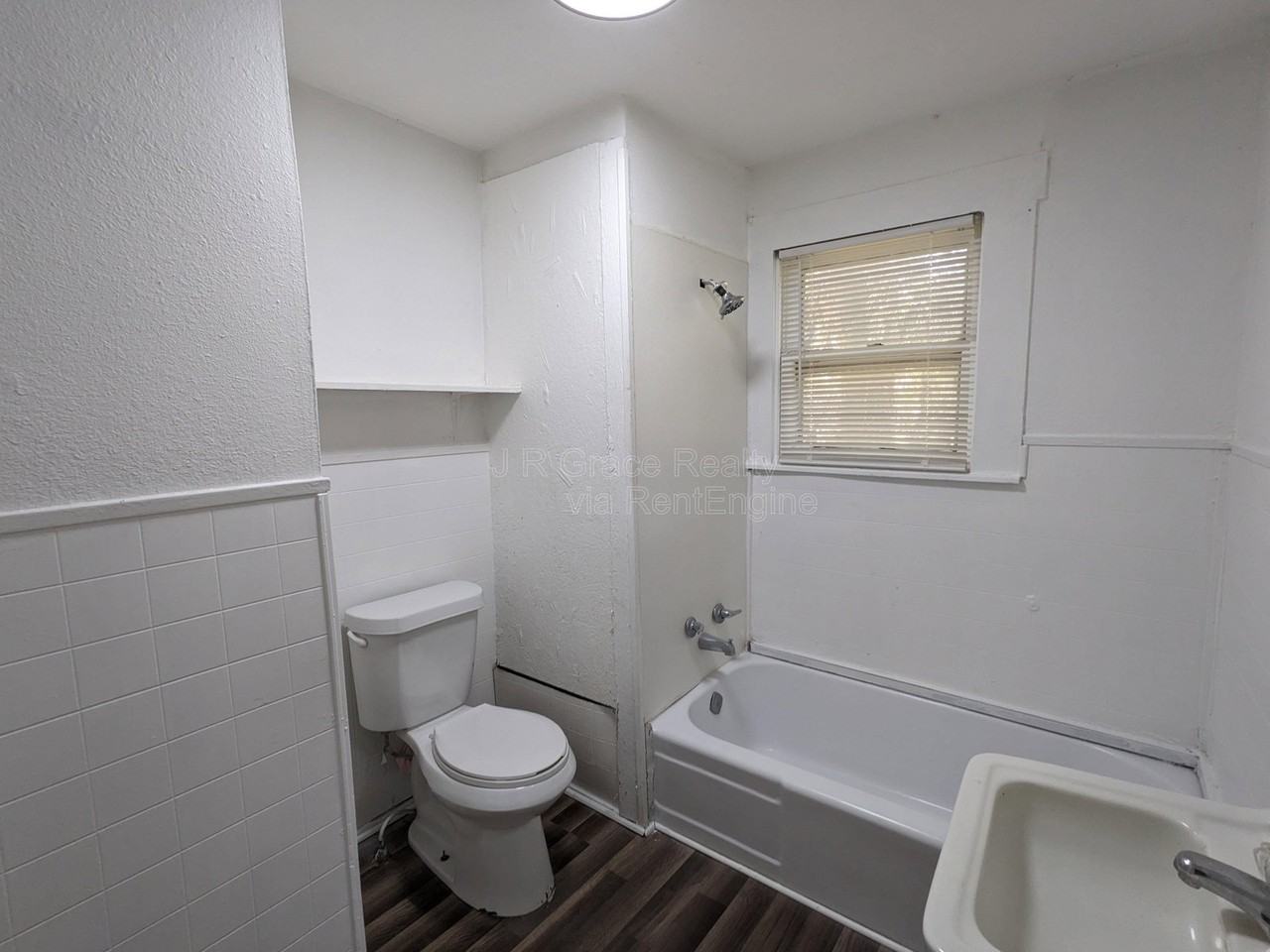 1320 Harrison Ave - Photo 4 of 10