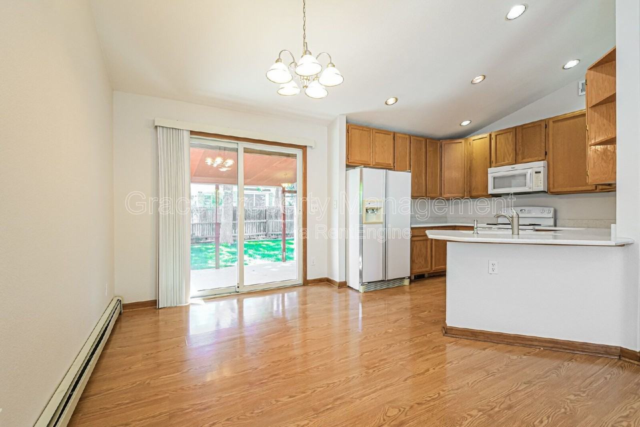 2586 E 125th Pl - Photo 4 of 30