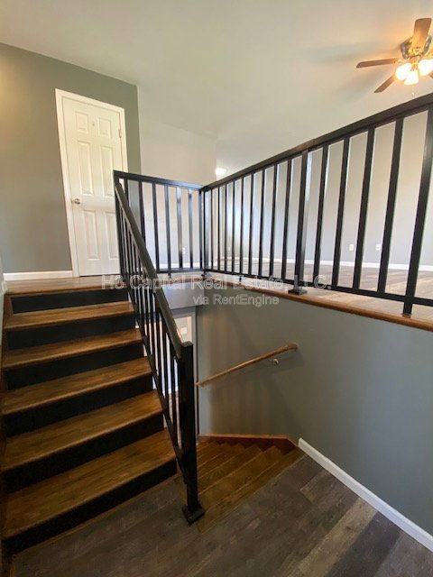 217 Camelford Dr - Photo 3 of 33