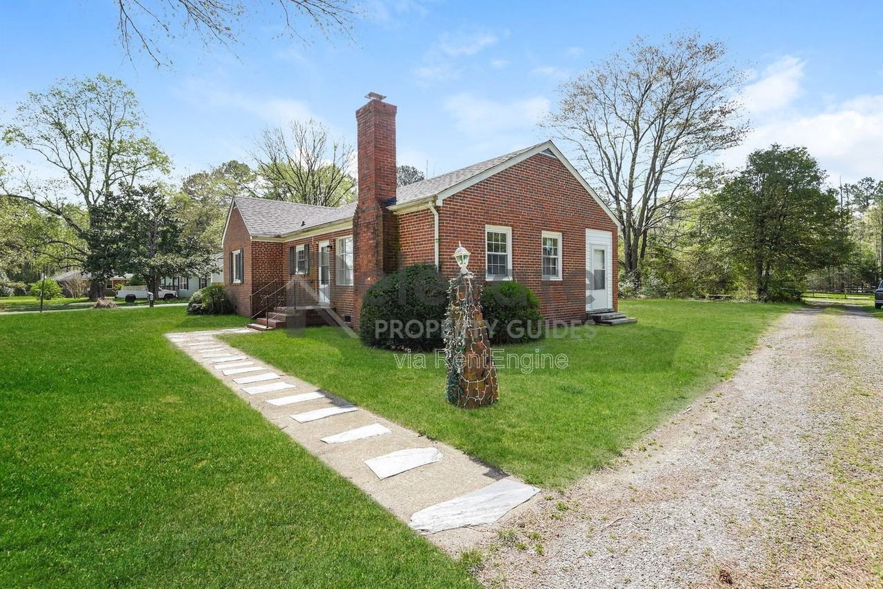 4211 Wayside Rd - Photo 2 of 23