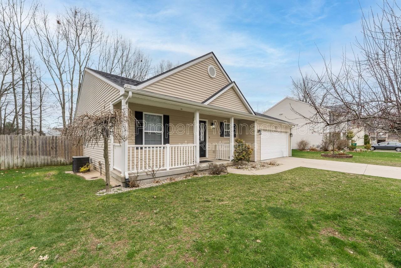 4715 Marcel Ave - Photo 3 of 34