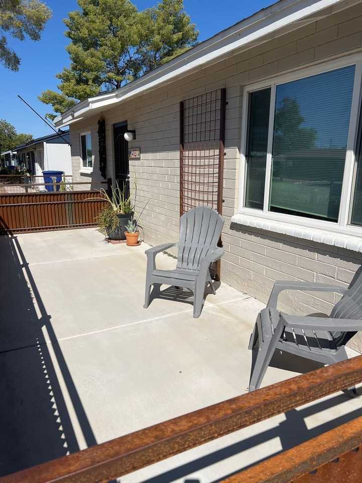 4831 E Hampton St - Photo 7 of 32