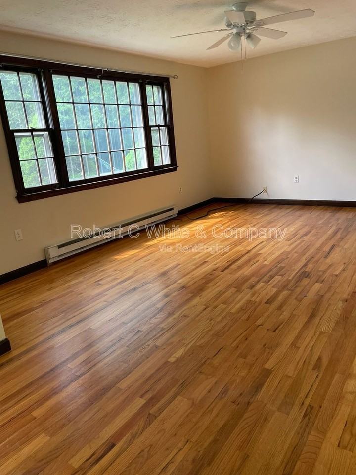 25 Regency Ct - Photo 7 of 20