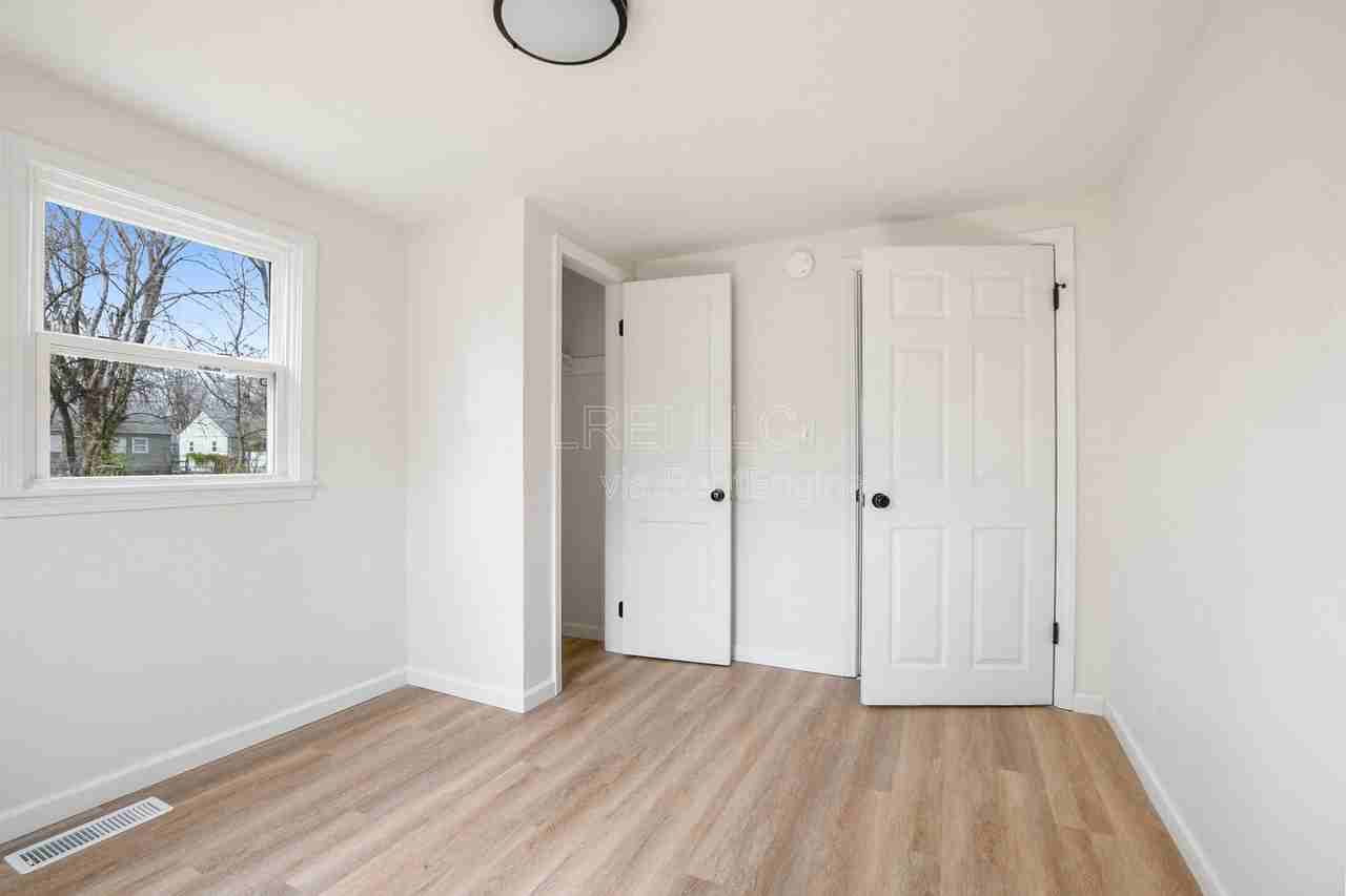 320 N 36th St - Photo 4 of 11