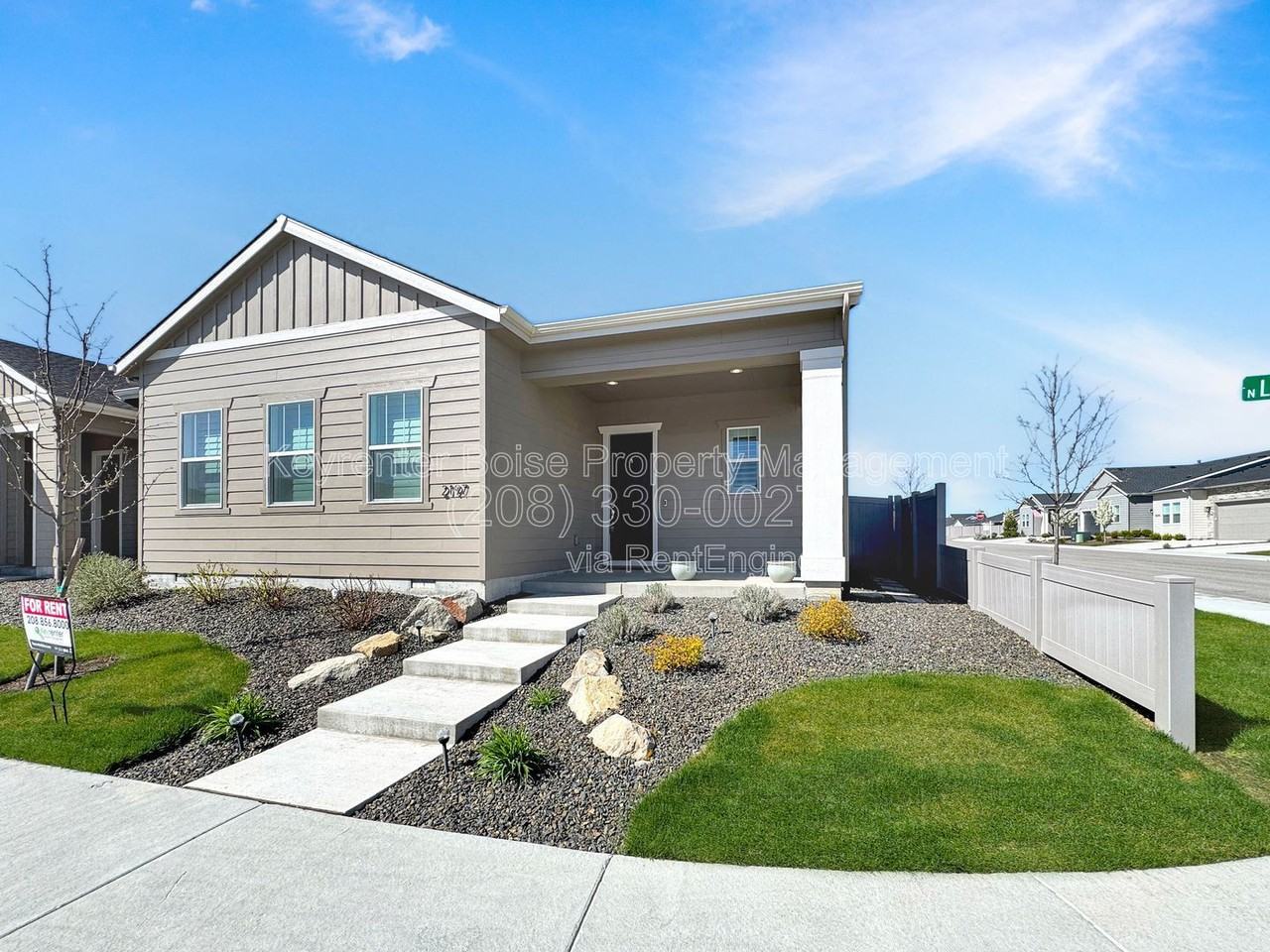 2197 N Leatherwood Ave - Photo 2 of 25