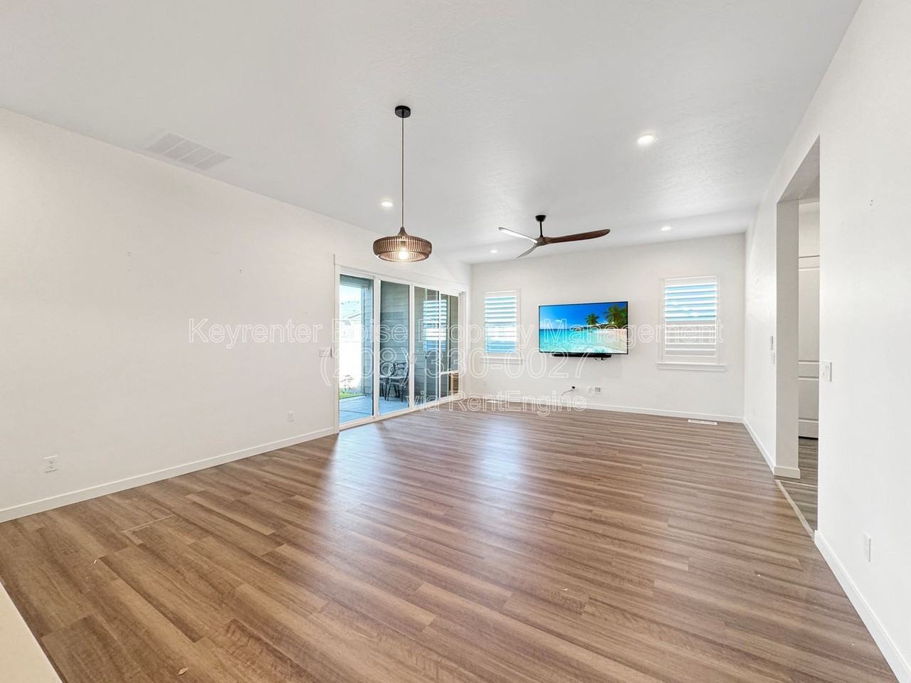 2197 N Leatherwood Ave - Photo 5 of 25