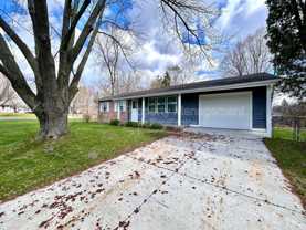 818 Delray Ave Se - Photo 1 of 1