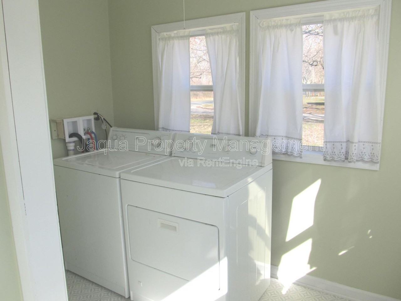 6234 E V Ave - Photo 3 of 28