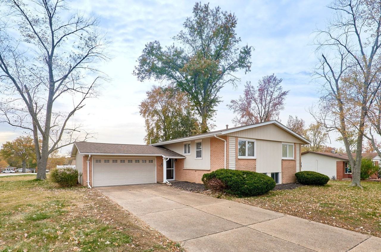 5134 Red Cedar Ct - Photo 3 of 36