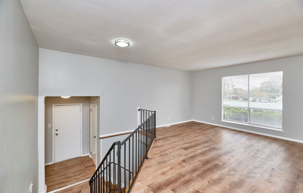 5134 Red Cedar Ct - Photo 7 of 35