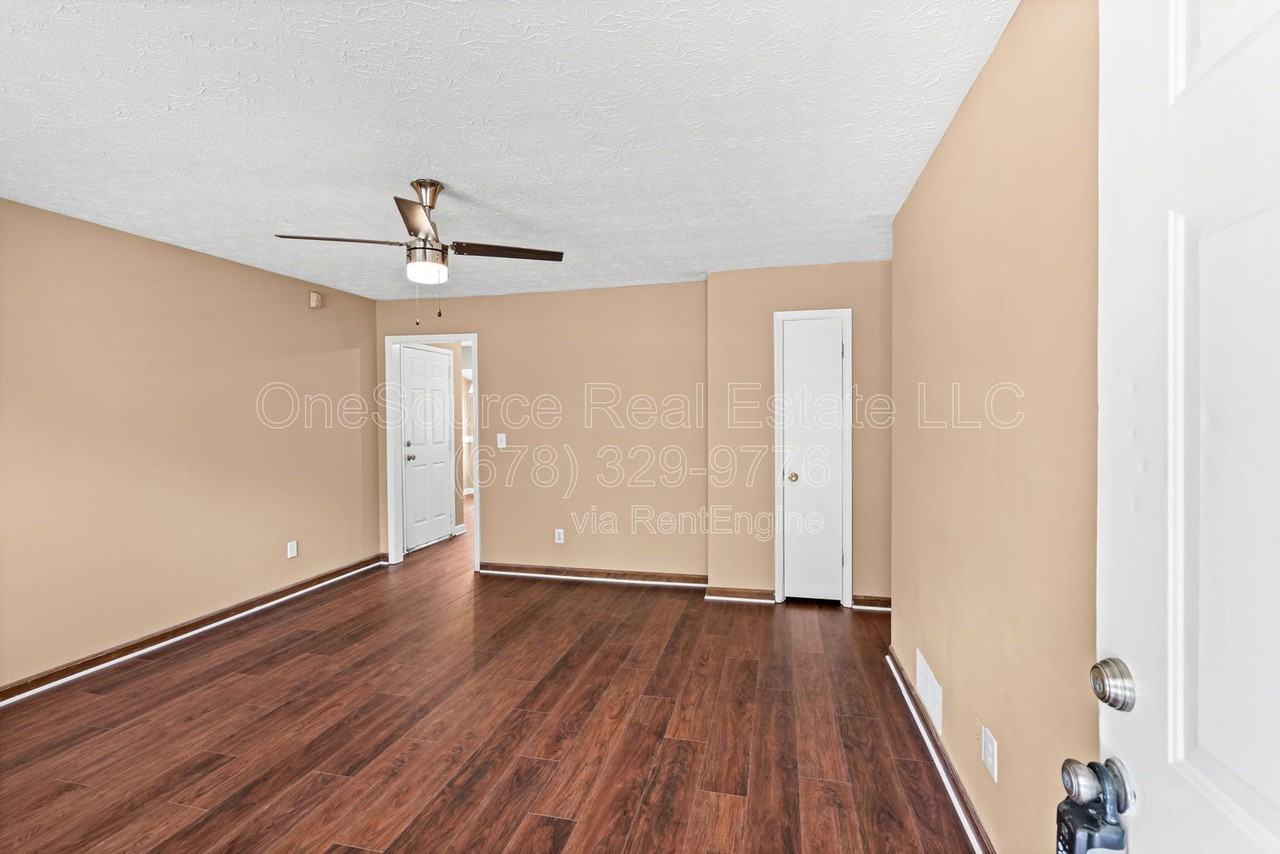 1321 Timbercrest Dr - Photo 6 of 34