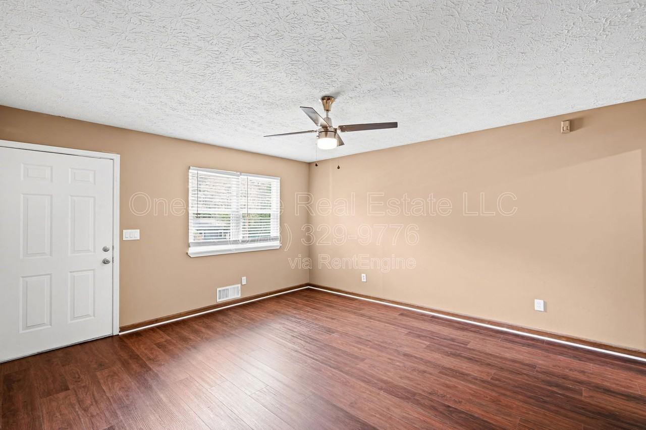 1321 Timbercrest Dr - Photo 7 of 34