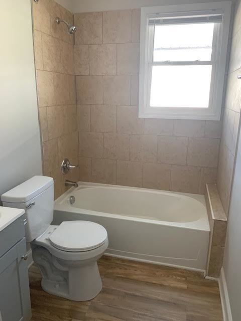 405 Deck St #B - Photo 6 of 15