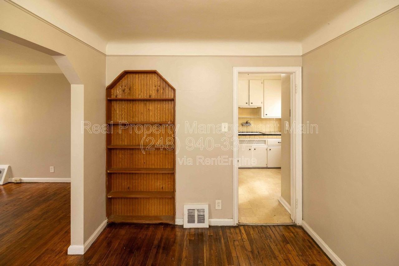 20772 Dexter Blvd - Photo 7 of 32