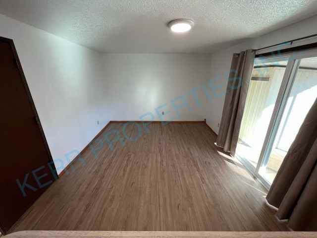 18138 Seaman St - Photo 4 of 22