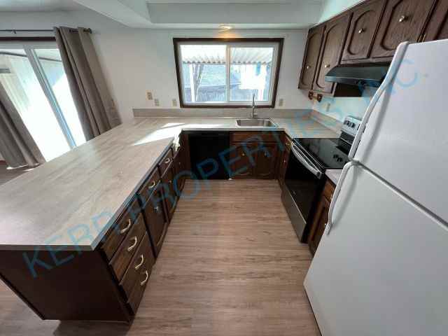 18138 Seaman St - Photo 7 of 22