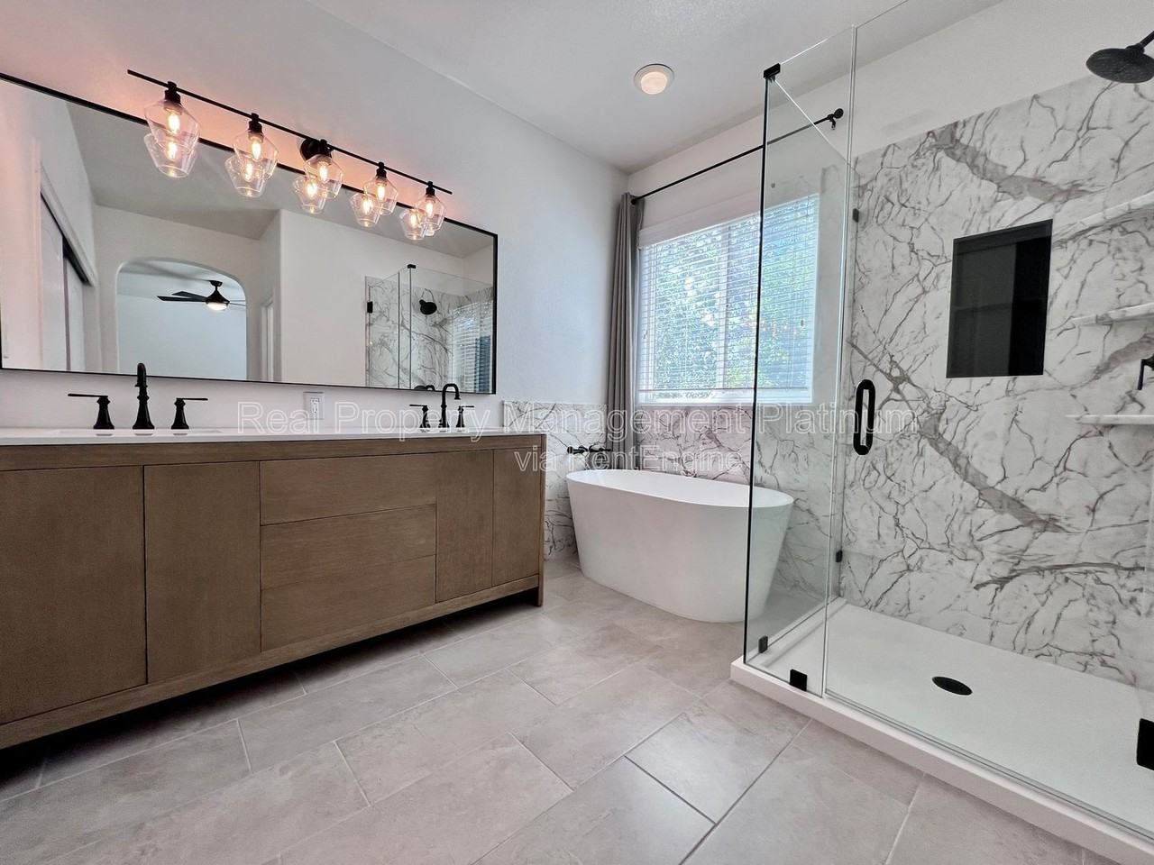 1766 Glen Oban Ln - Photo 5 of 27