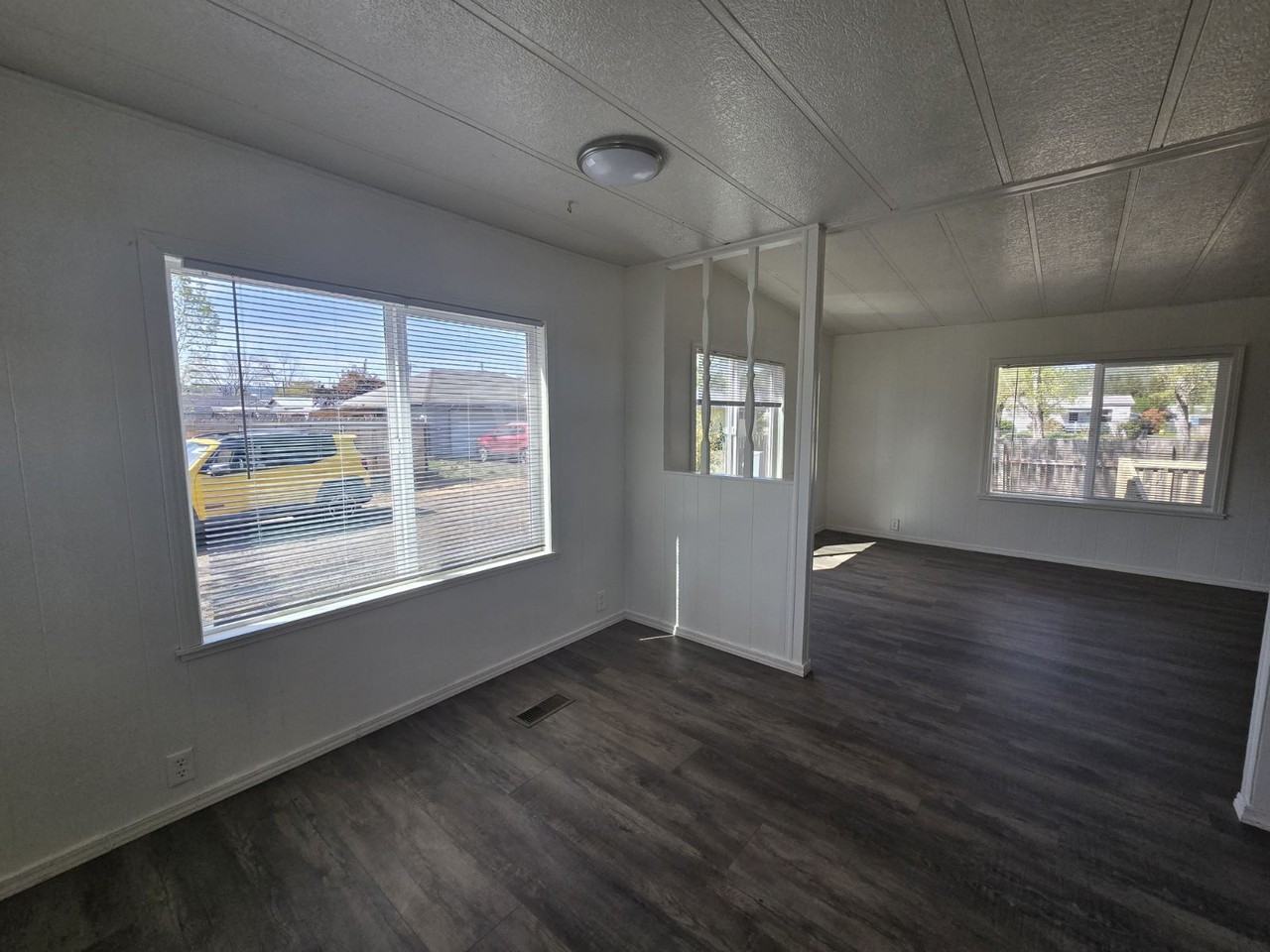 2097 Castle Ave - Photo 7 of 17