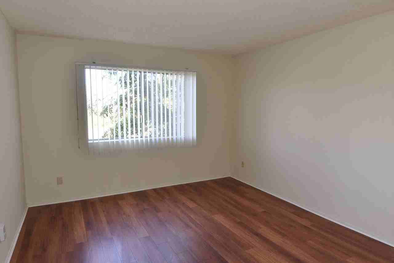 518 E. CYPRESS - Photo 6 of 13