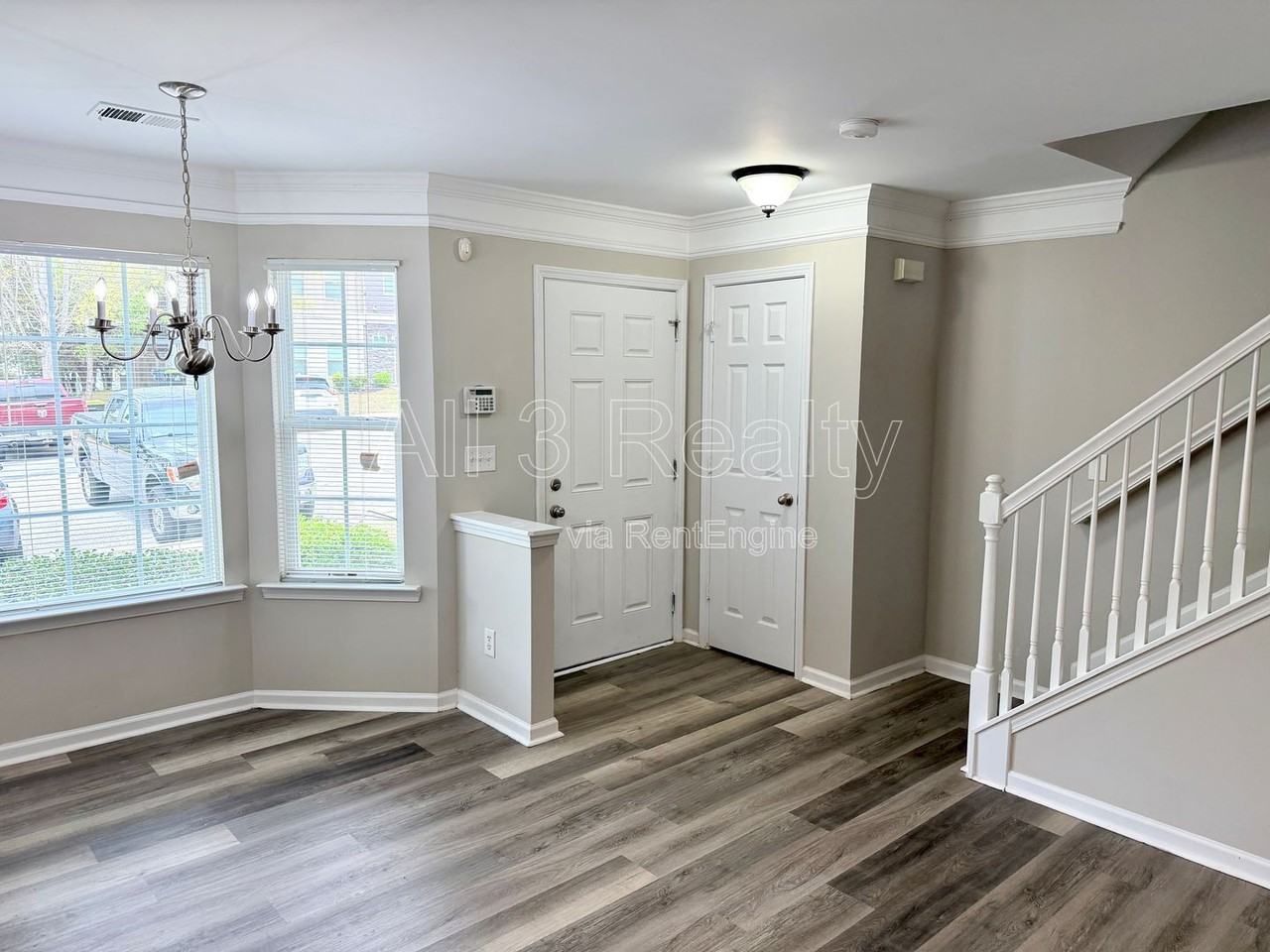 837 Crestwell Cir Sw - Photo 3 of 24