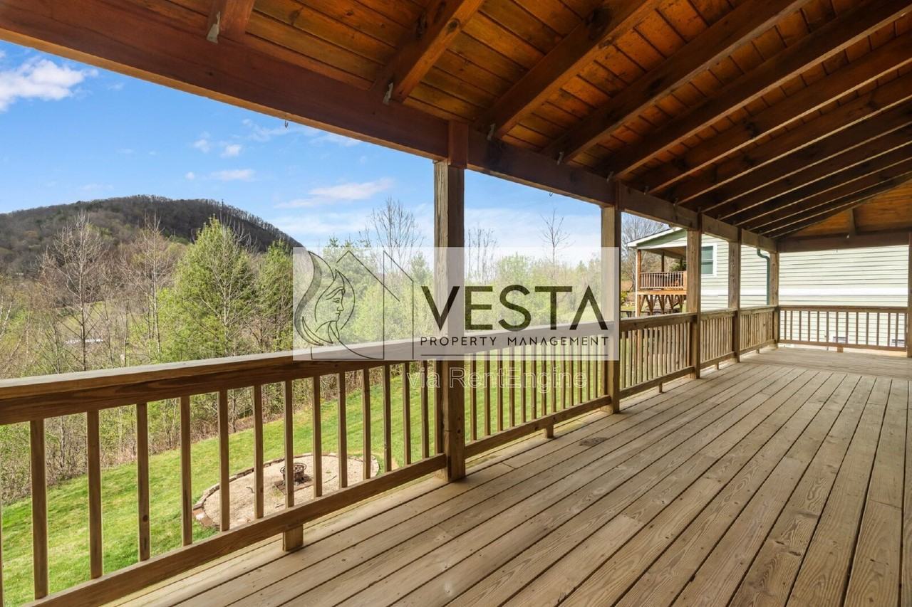 131 Tanner Trl - Photo 3 of 50