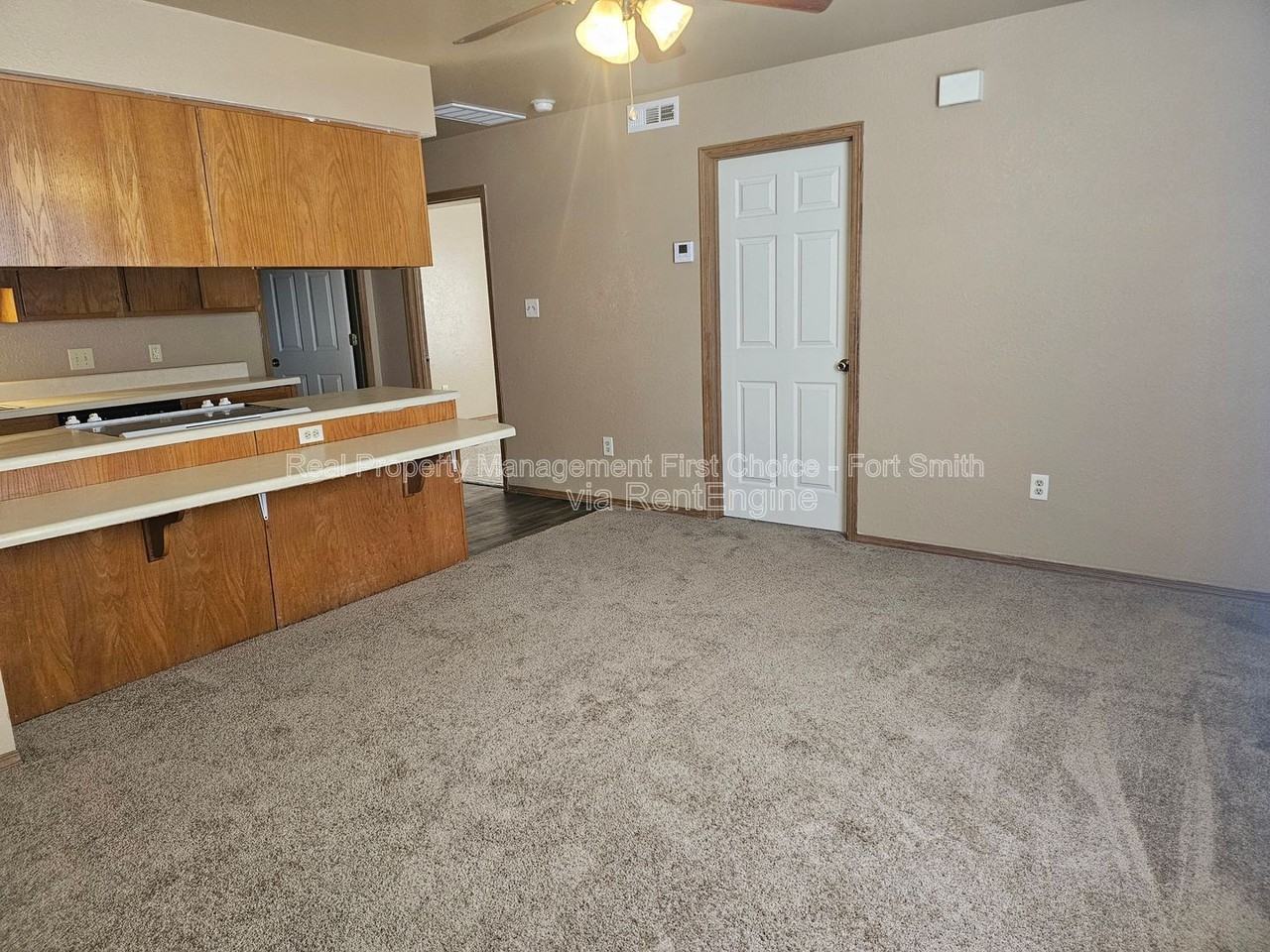 31 Cedar Creek Ct #4 - Photo 2 of 13