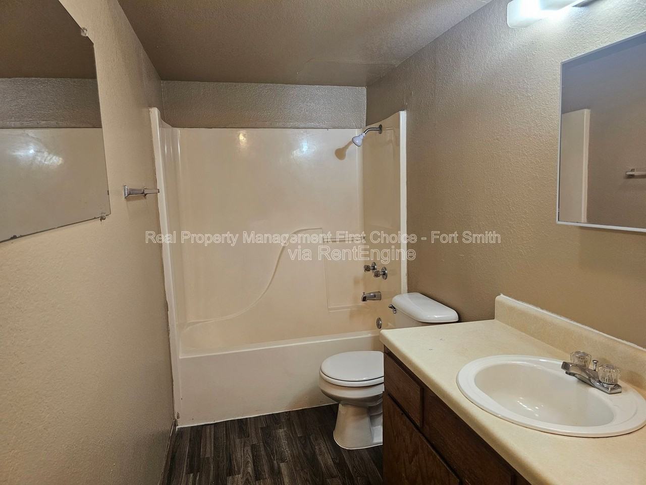 31 Cedar Creek Ct #4 - Photo 6 of 13